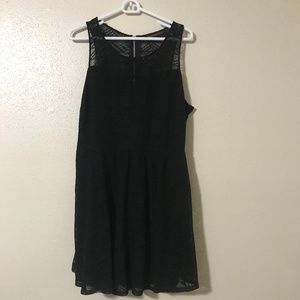 WOMEN'S LINED BLACK LACED DRESS